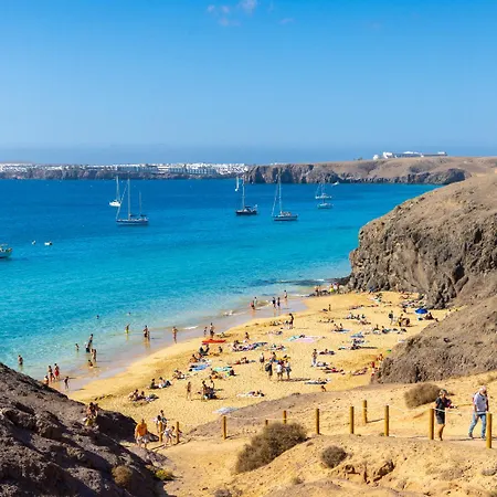 La Isla *