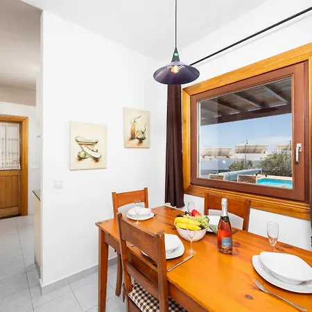 La Isla Villa *