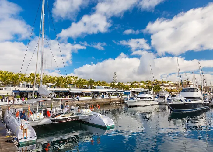 La Isla Πλάγια Μπλάνκα