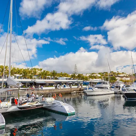 La Isla Playa Blanca (Lanzarote)