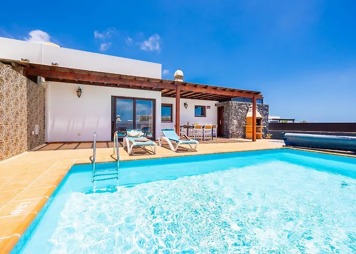 فيلة La Isla بلايا بلانكا